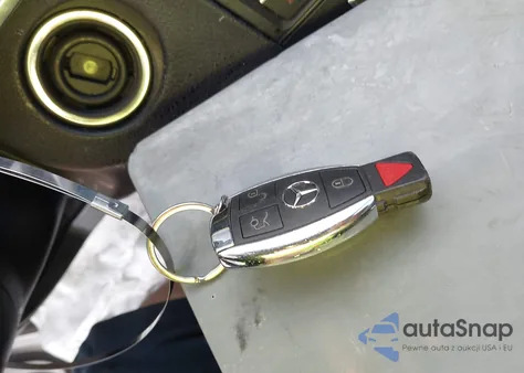 2016 Mercedes-Benz E 350 из США, поврежденный, VIN WDDHF5KB5GB326720